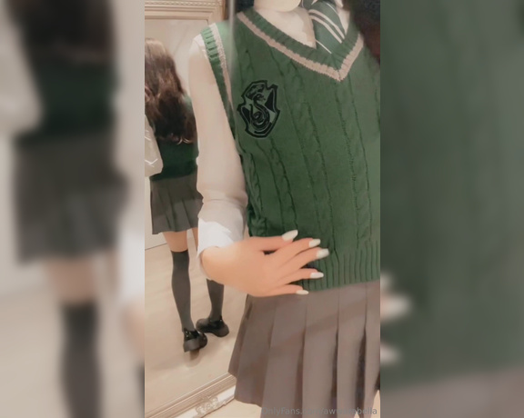 Princess Arabella aka awwarabella - 11-12-2024 OnlyFans Video - good girls can be in slytherin rightaaa look how teenie tiny i amlemme know if you