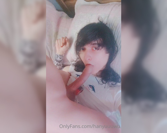 TS Hanyuu aka hanyuuuwu - 05-15-2022 OnlyFans Video - Messy Couple OwO_s9v3