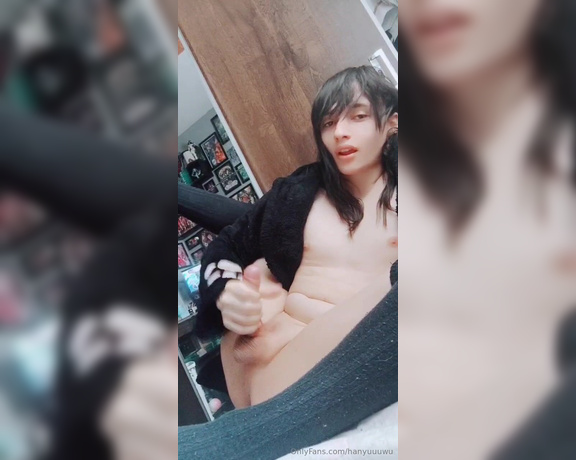 TS Hanyuu aka hanyuuuwu - 07-16-2024 OnlyFans Video - im so cozy gt_r4di