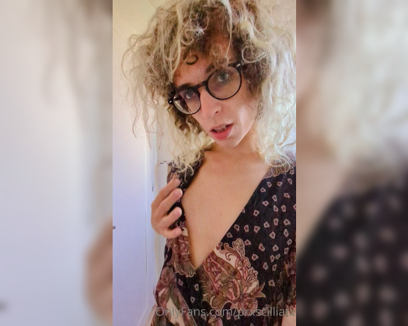 PrxscilliaTx aka prxscilliatx - 08-08-2023 OnlyFans Video - Hiii good morning Wanna take a shower with me  Tip and I show you myself