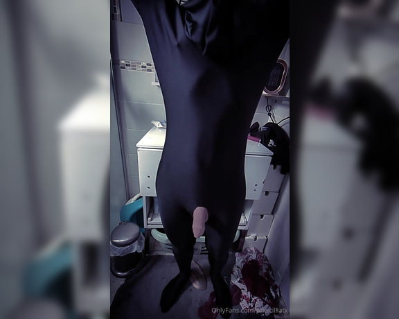 PrxscilliaTx aka prxscilliatx - 03-26-2024 OnlyFans Video - Tu aimes surtout mes éjaculations Lis la grande vidéo de 6min10 en premier puis ma petite