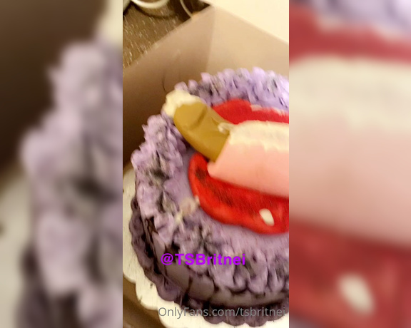 TS Britnei aka tsbritnei - 05-24-2020 OnlyFans Video - Happy Birthday