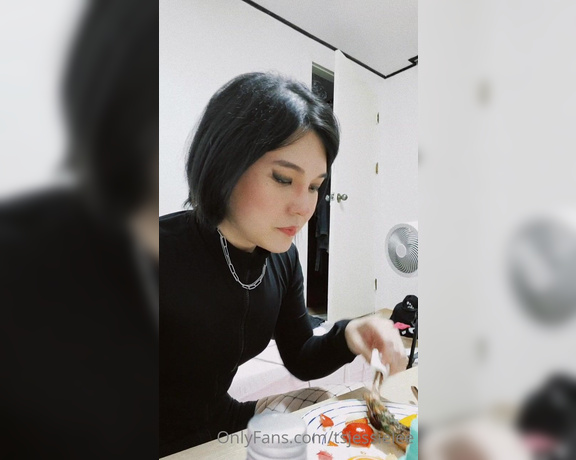 Jessie Lee aka tsjessielee - 07-31-2021 OnlyFans Video - I partied and now safely home  6 Videos 놀다 집와써요 왕십리 수세미 영상 6개