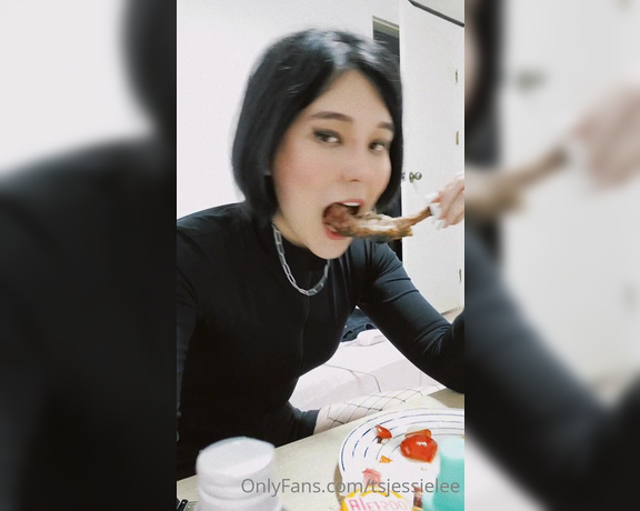 Jessie Lee aka tsjessielee - 07-31-2021 OnlyFans Video - I partied and now safely home  6 Videos 놀다 집와써요 왕십리 수세미 영상 6개