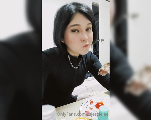 Jessie Lee aka tsjessielee - 07-31-2021 OnlyFans Video - I partied and now safely home  6 Videos 놀다 집와써요 왕십리 수세미 영상 6개