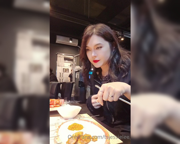 Jessie Lee aka tsjessielee - 05-06-2023 OnlyFans Video - 어쩌다 먹방 Mukbang