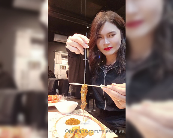 Jessie Lee aka tsjessielee - 05-06-2023 OnlyFans Video - 어쩌다 먹방 Mukbang