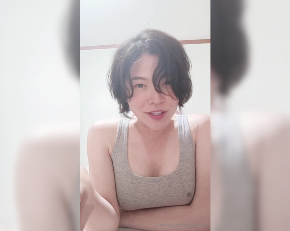 Jessie Lee aka tsjessielee - 06-18-2024 OnlyFans Video - Update ENG _ 근황 업데이트 영어 Summary Back on Estrogen Im Lactating wtf haha Lots of