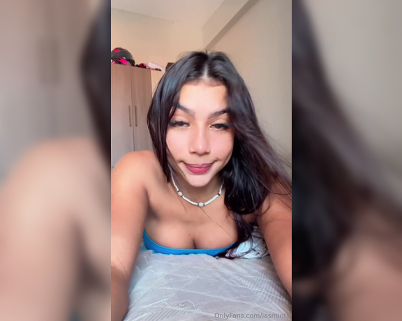 TS Iasmints aka iasmints - 11-04-2024 OnlyFans Video - Its just a lazy day