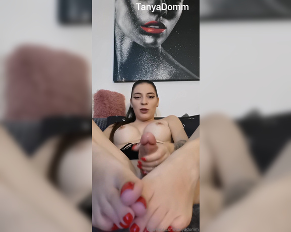 TanyaDomm aka tanyadomm - 10-28-2023 OnlyFans Video - Worship my feet