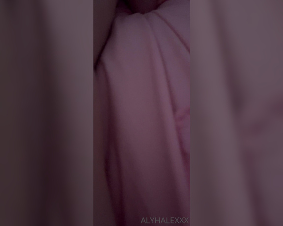 Winnie Lovebelle aka winnielovebelle - 04-04-2021 OnlyFans Video - i love waking up to being rimmed