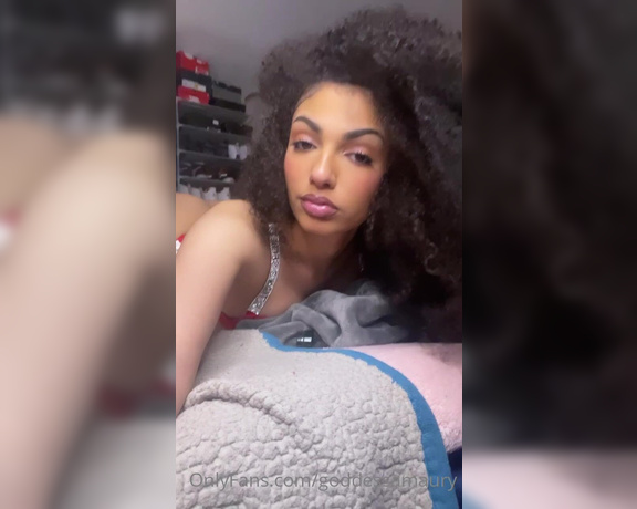 Goddess Amaury aka goddessamaury - 05-20-2023 OnlyFans Video - Ft shows available_o13e