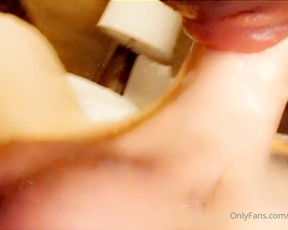 Dollbabyrahsweets aka dollbabyrahsweets19139 - 10-15-2020 OnlyFans Video - Morning head and busting a load on his face after taken some cake