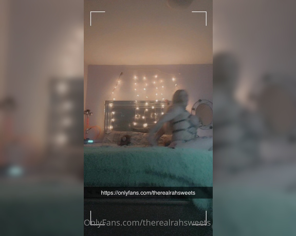 Dollbabyrahsweets aka dollbabyrahsweets19139 - 01-19-2022 OnlyFans Video - Why is it so hard to get someone to Fuck me in this position while they