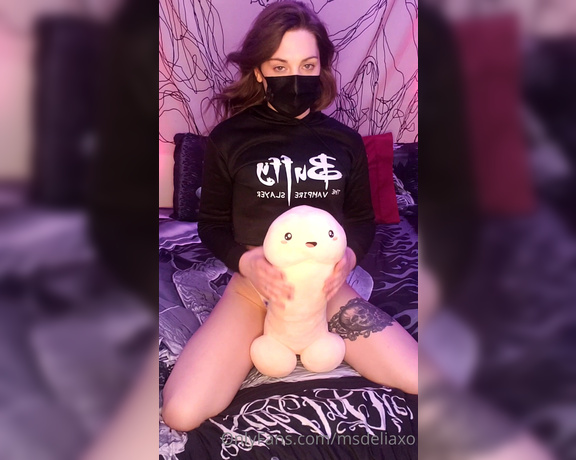 Ms Delia aka msdeliaxo - 02-16-2021 OnlyFans Video - So I got these penis enlarging pills off wish