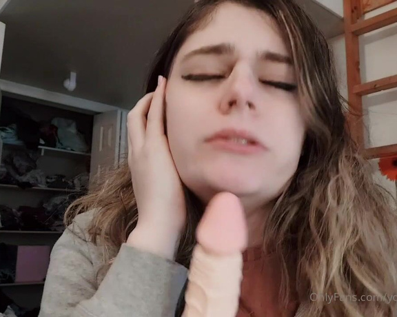 TS Cynthia aka yourangelcynthia - 02-11-2021 OnlyFans Video - Warming my cute little whore throat up a little bit   not all throatfucking this