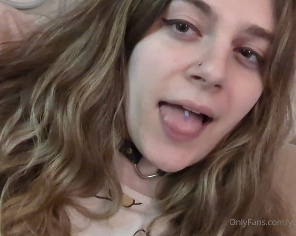 TS Cynthia aka yourangelcynthia - 07-23-2022 OnlyFans Video - Tongue piercing acquired 0u0 I forgot until after doing the photoset that I mentioned I was