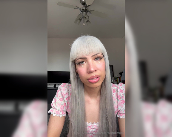 Itzel Saenz aka pearlsofthemoon OnlyFans Video - 03-23-2024 - My first SPH tiny  carrot