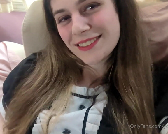 TS Cynthia aka yourangelcynthia - 04-09-2023 OnlyFans Video - This doesnt quite count as Amélie, the new name for my free use maid character, because