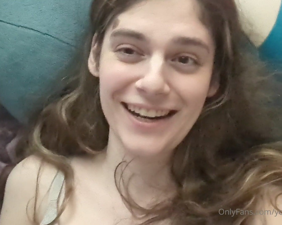 TS Cynthia aka yourangelcynthia - 10-05-2023 OnlyFans Video - Its Wednesday, which means its my Sunday, which means its a recovery Vlog for yall today