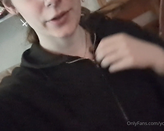 TS Cynthia aka yourangelcynthia - 09-06-2023 OnlyFans Video - Its my weekend Spending it packing and cleaning, Holy Shit do I just want it all