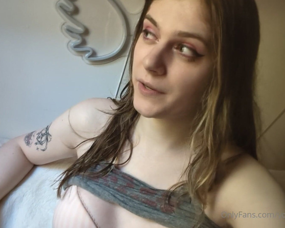 TS Cynthia aka yourangelcynthia - 08-08-2024 OnlyFans Video - Hey cuties Todays my long form Wednesday horny update vlog, talking about my plans n stuff,