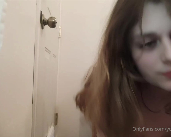 TS Cynthia aka yourangelcynthia - 07-15-2020 OnlyFans Video - Hi, my name is Cynthia and even though people are moving furniture into my kitchen next