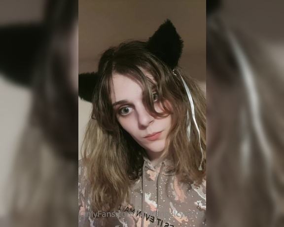 TS Cynthia aka yourangelcynthia - 06-02-2020 OnlyFans Video - I found some old neko ears while cleaning out my closet Decided to take some quick