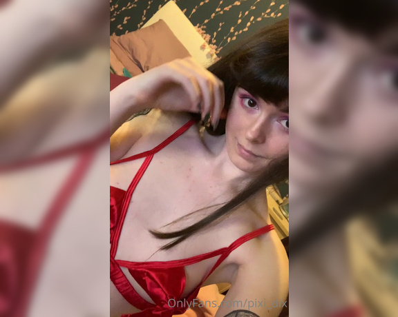 TS Pixi_dix aka pixi_dix - 12-24-2021 OnlyFans Video - all kinds of surprises to unwrap