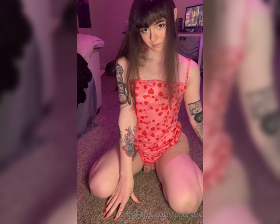 TS Pixi_dix aka pixi_dix - 01-04-2023 OnlyFans Video - i feel like you all deserve more ass content hehe