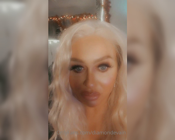 Evain Diamond TS aka diamondevain - 01-18-2021 OnlyFans Video - Some stuff from Christmas Day at Tamzins_dzbh