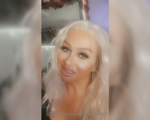 Evain Diamond TS aka diamondevain - 01-18-2021 OnlyFans Video - Some stuff from Christmas Day at Tamzins_dzbh