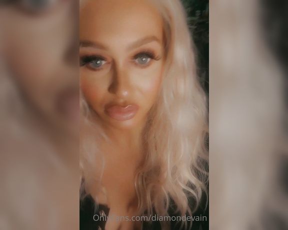 Evain Diamond TS aka diamondevain - 01-18-2021 OnlyFans Video - Some stuff from Christmas Day at Tamzins_k817