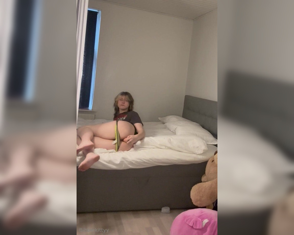 TS Bibble aka bibblekittyy - 10-14-2024 OnlyFans Video - Trying to keep quiet while my friends in the next room did I do good