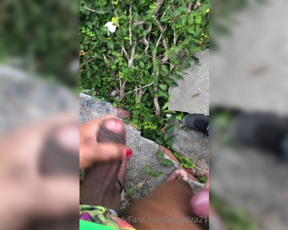 Laiza Top aka toplaiza21 - 06-22-2021 OnlyFans Video - outdoor cumshots