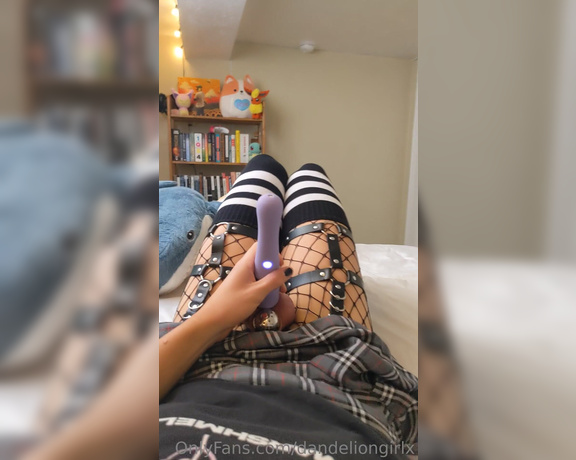 TS Dandeliongirlx aka dandeliongirlx - 08-06-2023 OnlyFans Video - do u like my outfit today