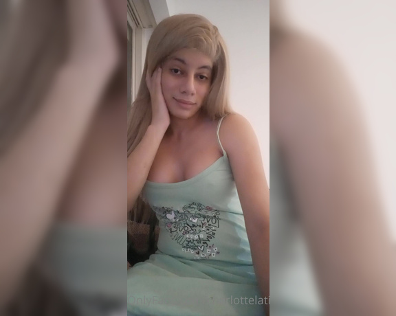 Katherine Aurora aka katauroraaa - 01-14-2022 OnlyFans Video - Fooling around a bit with a new blonde wig and a red one, how does it_4m81