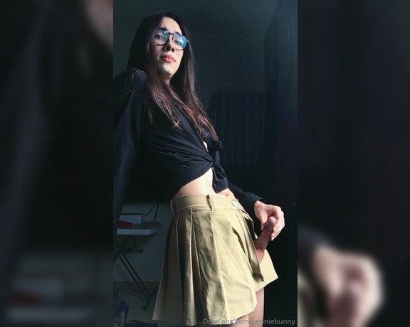 BennieBunny aka benniebunny - 11-07-2023 OnlyFans Video - This outfit makes me look super femme even when cumming