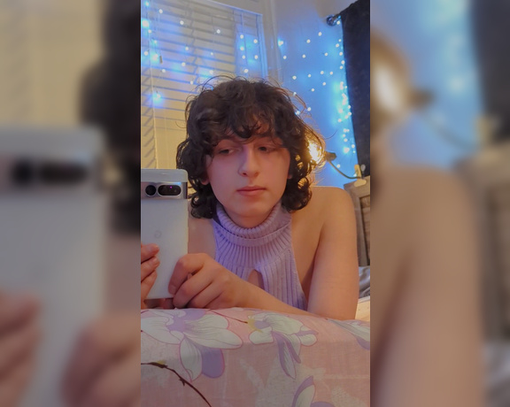 Vinny aka drxggybunny - 10-14-2024 OnlyFans Video - Woke up feeling cute  hope you all have a great day