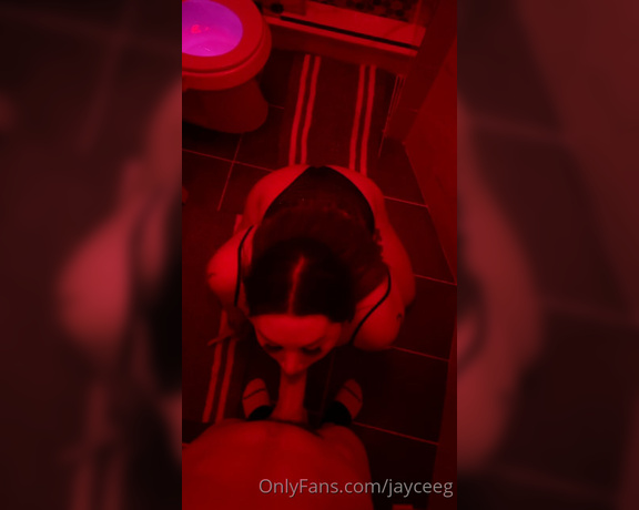 TS Jaycee aka jayceeg - 04-05-2023 OnlyFans Video - my fav thing is being a slut on my knees