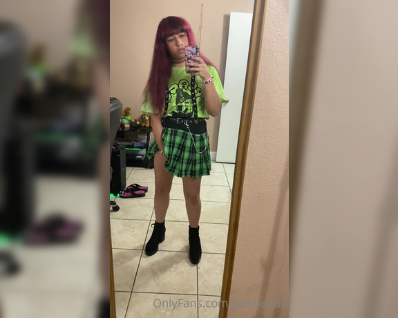 TS Lacielettaa aka lacielettaa - 09-06-2022 OnlyFans Video - First post on here, showing off my cute outfit that I got from Hot topic and