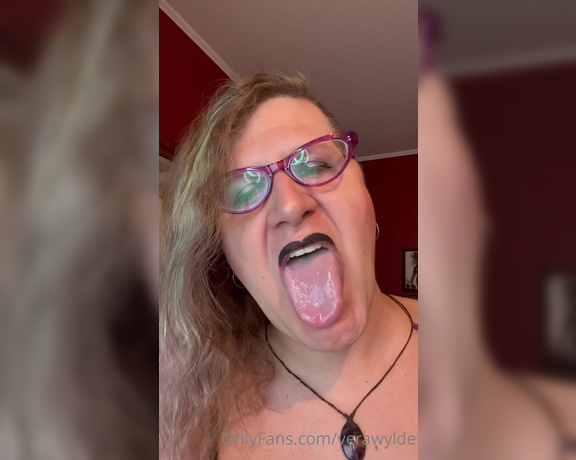 Vera Wylde aka verawylde - 08-10-2022 OnlyFans Video - Apologies that the lipstick is fading in this one