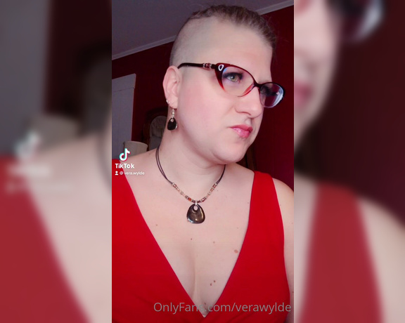 Vera Wylde aka verawylde - 12-10-2021 OnlyFans Video - So this is a bit of a bonus because apparently TikTok thinks this is nudity or