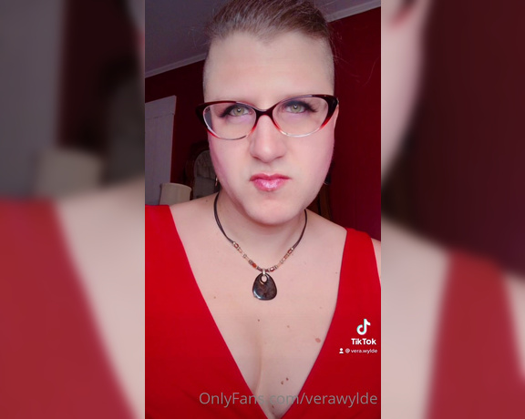 Vera Wylde aka verawylde - 12-10-2021 OnlyFans Video - So this is a bit of a bonus because apparently TikTok thinks this is nudity or