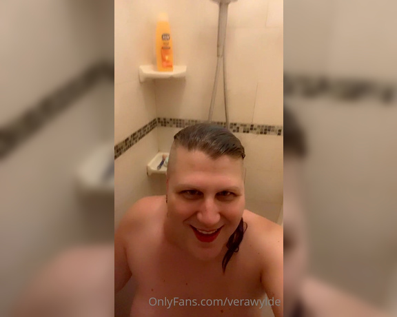 Vera Wylde aka verawylde - 05-23-2022 OnlyFans Video - So much fun getting wet