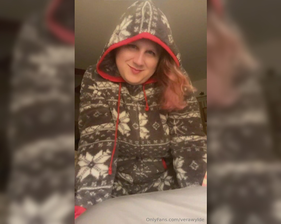 Vera Wylde aka verawylde - 01-03-2024 OnlyFans Video - I might even be a little overheated with how warm these pajamas are