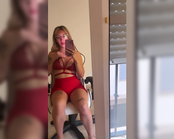 TS Sonia Burches aka soniaburches - 09-28-2024 OnlyFans Video - Escribeme al privado y jugamos un ratito amor