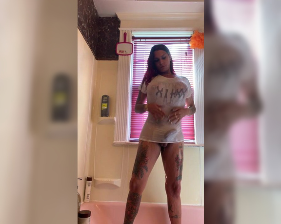 Domina Vicky aka vickycuba - 09-08-2019 OnlyFans Video - I you take shower with me