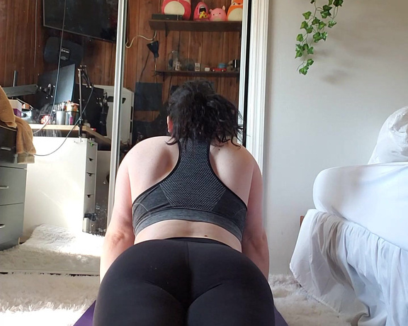 TS Toriana aka torianoir - 03-09-2021 OnlyFans Video - Morning stretches