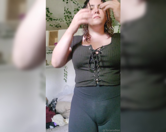 TS Toriana aka torianoir - 07-10-2024 OnlyFans Video - No sound _ standing next to this loud as fuck AC lol But i dont think